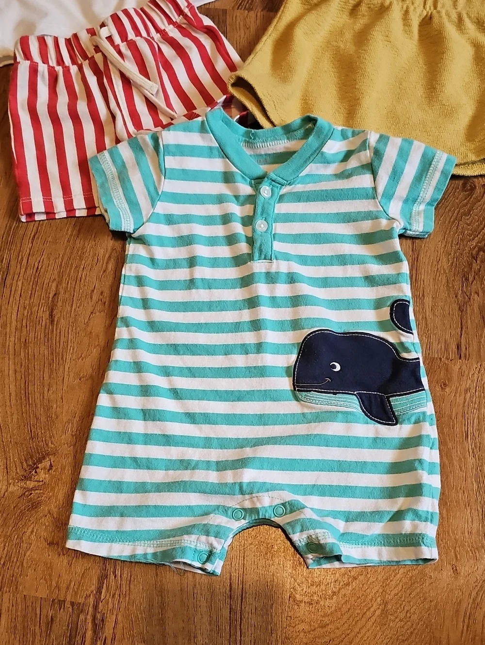 Old Navy adorable striped